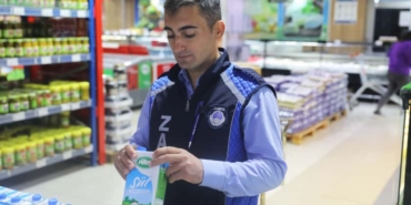 Battalgazi Zabıtasından Marketlerde Sıkı Denetim