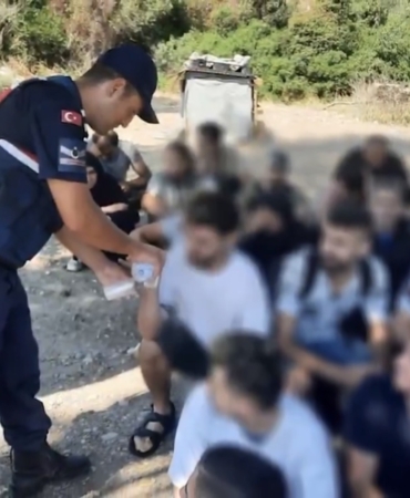 Jandarmadan Düzensiz Göçe Darbe: 69 Organizatör Yakalandı