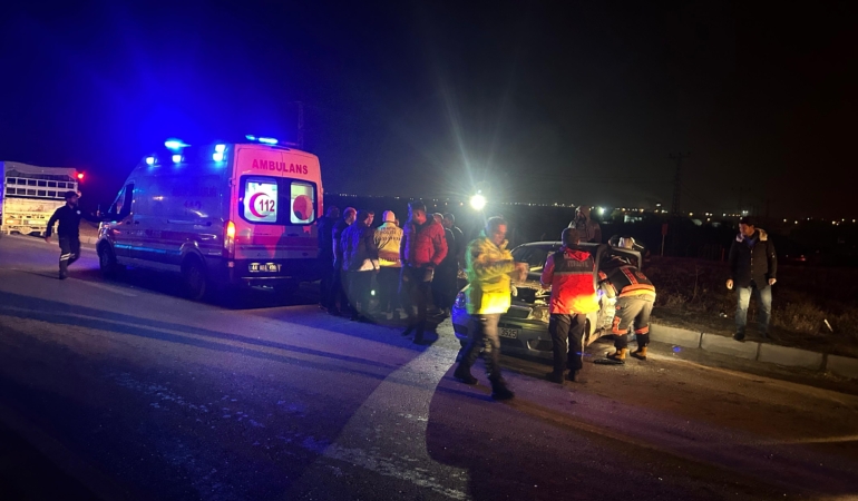 Malatya–Sivas Karayolu’nda İki Araç Çarpıştı: 4 Yaralı