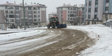 Doğanşehir’de Kar Mesaisi: Başkan Bayram’ın Talimatıyla Ekipler Sahada
