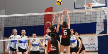 Malatya Voleybol Kulübünden Mükemmel Geri Dönüş Galibiyeti