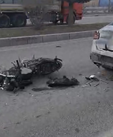 Malatya’da Otomobil İle Motosiklet Çarpıştı: 17 Yaşındaki Sürücü Yaralandı