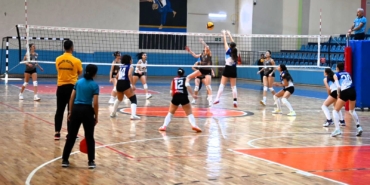 Nicer Hotel Voleybol Derbide Güldü: Malatya Voleybol’u 3-0 Mağlup Etti