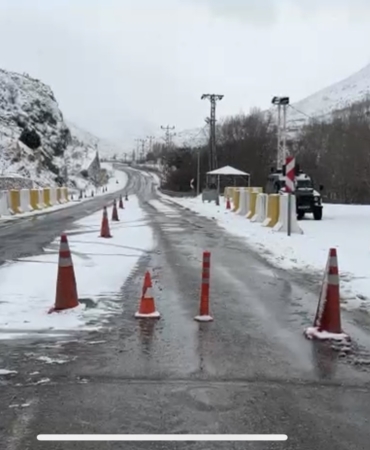 Darende–Gürün Karayolu Tipi Nedeniyle Çift Yönlü Olarak Trafiğe Kapatıldı