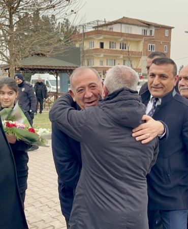 Gürsel Tekin'den Göçer’e Destek Ziyareti: “Nerede Haksızlık Varsa Oradayız”