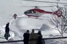 Kar Ve Tipiye Rağmen Zamanla Yarış: Ambulans Helikopter Karlı Zemine İndi
