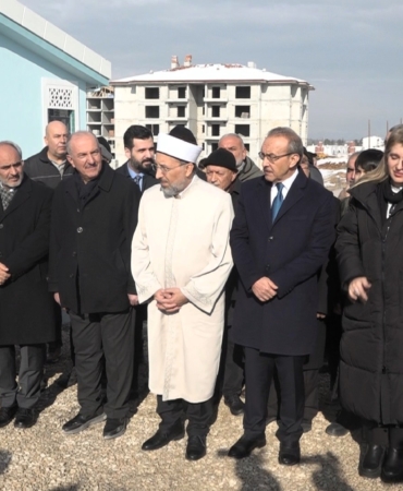 Kubbetü’s Sahra Camisi İbadete Açıldı