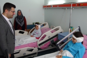 Malatya’da İki Kuzen Koklear İmplantla Yeniden Duymaya Başladı