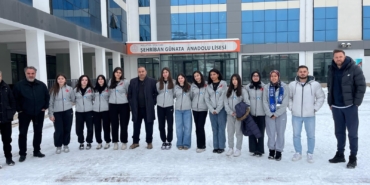 Şehriban Günata Anadolu Lisesi Voleybol Takımı Bölge Grup Maçları İçin Sivas Yolcusu