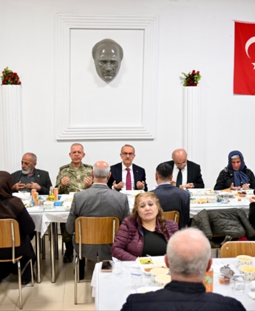 2’nci Ordu Komutanlığında Şehit Aileleri Ve Gaziler Onuruna İftar Programı
