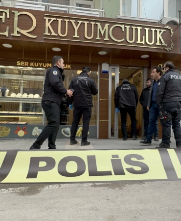 Malatya’da Kuyumcuda Silahlı Soygun Girişimi: Şüpheli Yakalandı