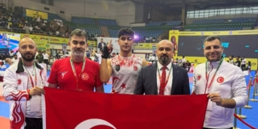 Malatyalı Sporcu İshak Kocaman’dan Hindistan’da Altın Madalya