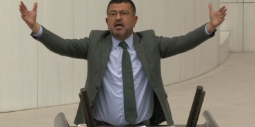 Veli Ağbaba, Dijital Performans ve Halkla İletişim Araştırmalarında Öne Çıktı