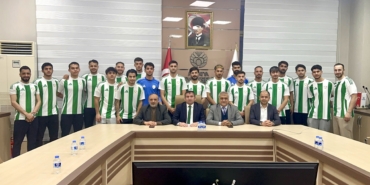 Yeşilyurtspor’da Transfer Fırtınası: Yeni İsimler Tanıtıldı