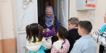 Battalgazi Belediyesi’nden Çocuklarla Bayram Ziyareti