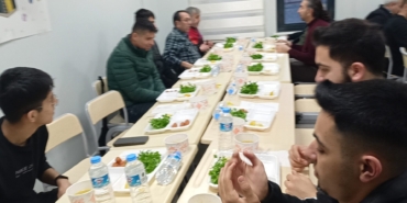 Görme Engellilerle İftar Programında Gönüller Buluştu