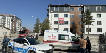 Malatya’da İşçi Eylemi: Çatıya Çıkan İki Elektrik İşçisi Ödemelerini Almak İçin Bekledi