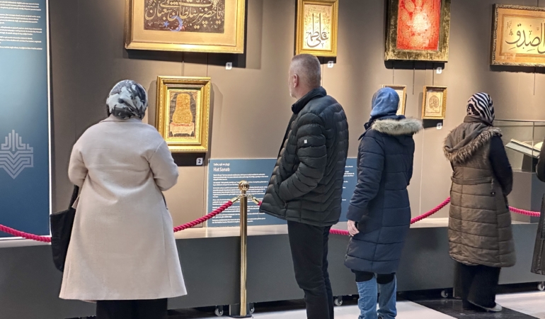 Malatya’da Ramazan’a Manevi Dokunuş: Kutsal Emanetler Sergisi Büyük İlgiyle Açıldı