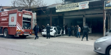 Sanayi Sitesinde Otomobilde Yangın