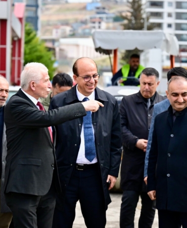 Başkan Geçit Tecde Mahallesi’nde Yol Yenileme Çalışmalarını İnceledi