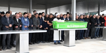 Malatya’da Hayatını Kaybeden Öğretmen Gözyaşlarıyla Defnedildi