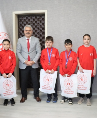 Malatyalı Sporcular Türkiye Badminton Şampiyonası’nda Derece Yaptı
