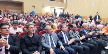 Otizm Farkındalık Ayı’nda Anlamlı Etkinlik: Özel Öğrencilerden Renkli Gösteriler