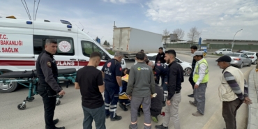 Otomobilin Çarptığı Yaşlı Adam Ağır Yaralandı