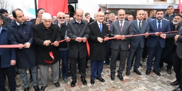 Topsöğüt’te Yeniden İnşa Edilen Sancaktar Camii İbadete Açıldı