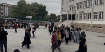 5.6’lık Deprem Malatya’yı Sokağa Döktü