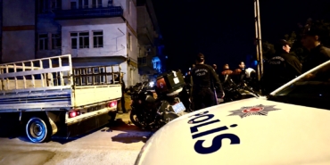 İki Ayrı Kavgada 2 Kişi Bıçakla Yaralandı