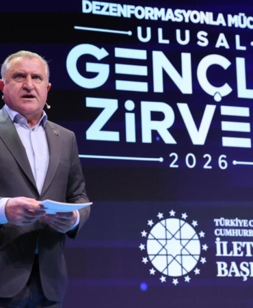 İnönü Üniversitesi Öğrencileri Dezenformasyonla Mücadele Zirvesi’nde Yer Aldı