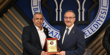 Malatya Valisi Seddar Yavuz’a Muhtarlardan “Asrın Valisi” Ödülü