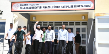 Celal Karatüre Malatyalı Öğrencilerle Buluştu, Yer Gök Allah Nidalarıyla İnledi
