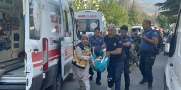 Cinnet Geçiren Kişi Ailesini Silahla Yaraladı