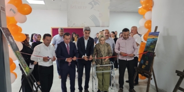 Depremde Uzvunu Kaybetti, Sanattan Vazgeçmedi