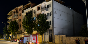 Halfettin’de Çatı Çöktü, Apartman Sakinleri Deprem Paniği Yaşadı