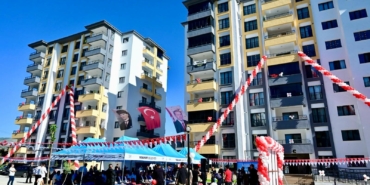 Kentsel Dönüşüm Projesi “Yeşil Yaşam Evleri” Hak Sahiplerine Teslim Edildi