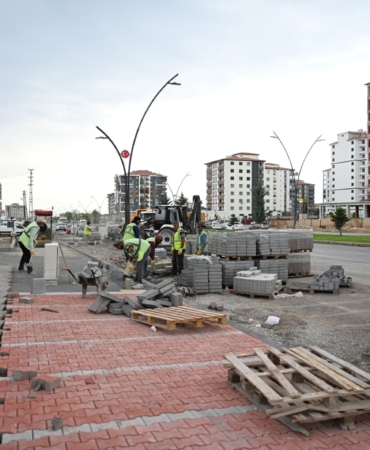 Malatya’da Ulaşıma Dev Yatırım: 95 Noktada Yol ve Altyapı Çalışması Sürüyor