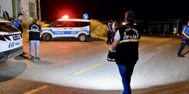 Sokak Ortasında Silahlı Saldırı: 2 Yaralı