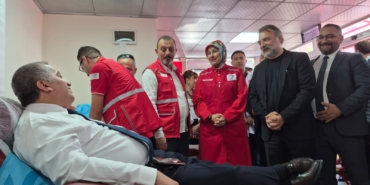Türk Kızılayı’ndan Malatya’da Anlamlı Adım: Oktay Kaynarca’nın İsmi Kan Alma Birimine Verildi