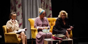 Ünlü Oyuncular "Etekler ve Pantolonlar" ile Malatya'da Sahne Alıyor