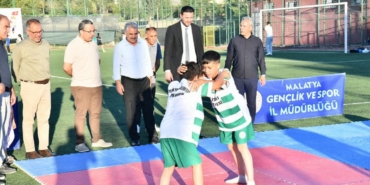 Yeşilyurt'ta Yaz Spor Okulları ve Spor Akademisi Coşkuyla Açıldı