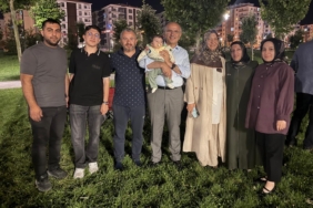 Başkan Er vatandaşlarla buluştu: Altyapı, konut ve gastronomi mesajı