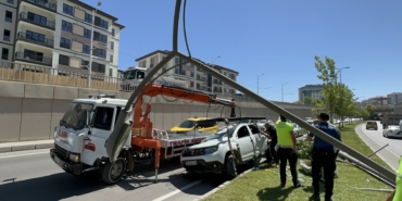 Battalgazi Alt Geçidinde Kaza: 3 Yaralı
