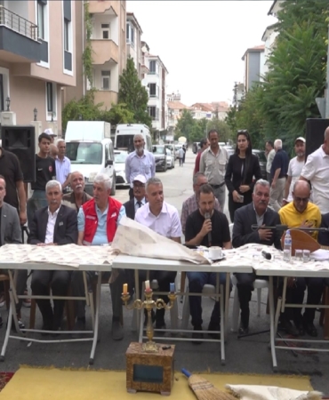 Erenler Cemevi'nde Muharrem Ayı Dolayısıyla Aşure ve Lokma Etkinliği Düzenlendi