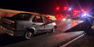 Karşı Şeride Geçti, Araçlar Hurdaya Döndü: 5 Yaralı