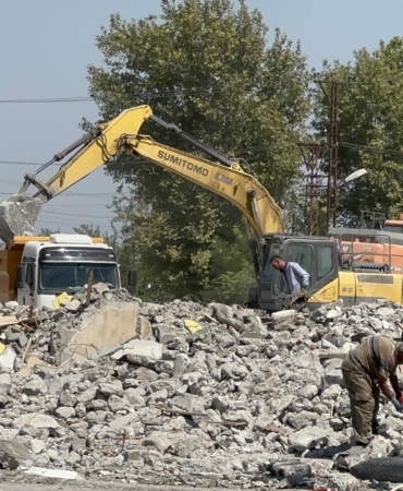 Malatya Küçük Sanayi Sitesi’nde Yıkım Sürüyor: 66 Esnaf Kepenk Kapattı