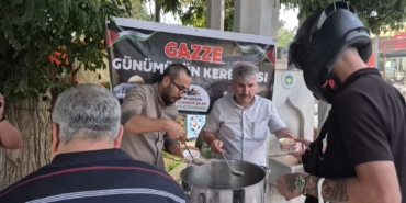 Malatya'da "Gazze Günümüzün Kerbelası" Sloganıyla Aşure İkramı