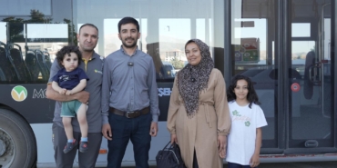Otobüste Unutulan Ziynet Eşyası Dolu Çanta Sahibine Teslim Edildi